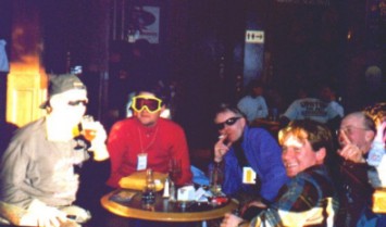 alla_bar.JPG (21695 bytes)